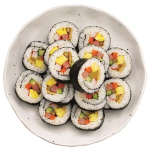 Gimbap for spring picnics