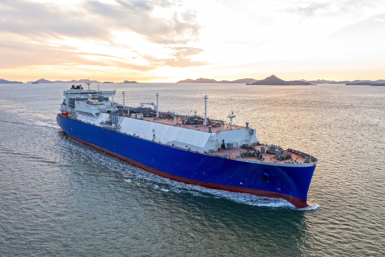 A LNG carrier built and delivered by HD Hyundai Heavy Industries (HD Korea Shipbuilding & Offshore Engineering)
