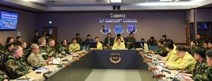 Defense minister inspects S. Korea-US military exercise sites