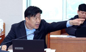 Rep. Yang Moon-seok loses Assembly seat in top court ruling, mulls appeal