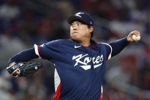 Ryu Hyun-jin announces retirement from int'l play after loss to Dominican Republic
